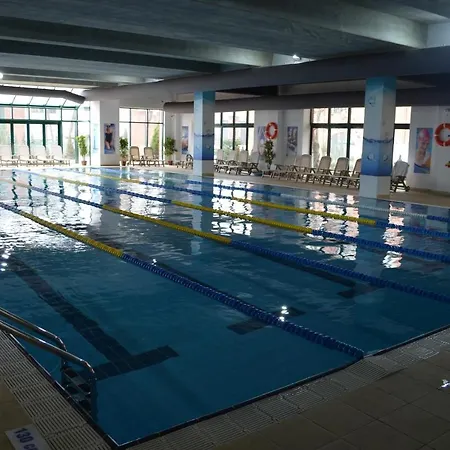 Platinum District 1 & 2 3* Bucureşti