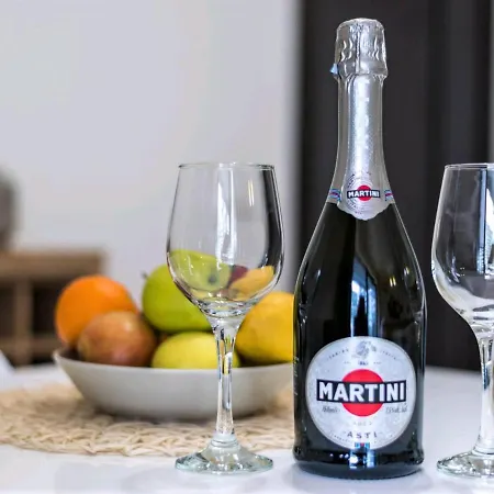 Platinum District 1 & 2 3* Bucureşti